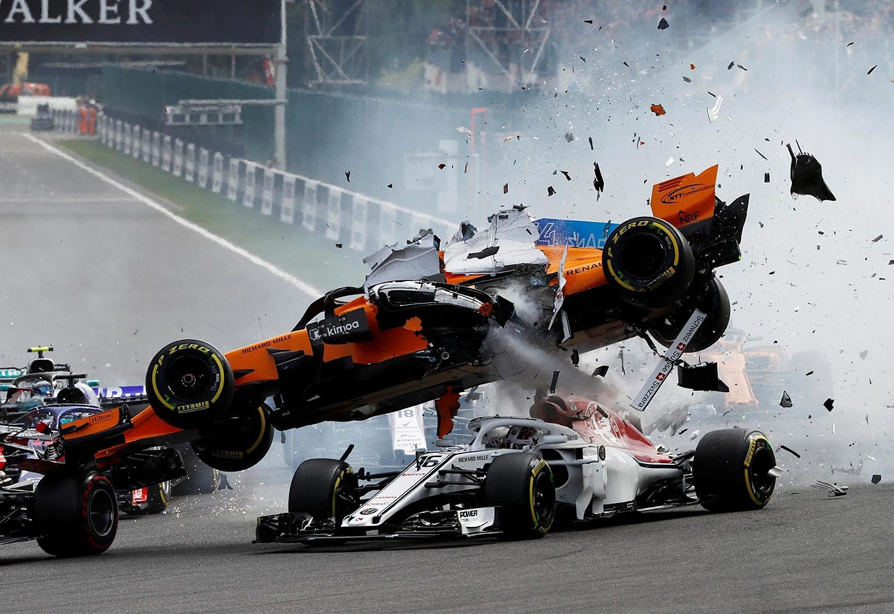 Vettel slavio u Belgiji, Alonso doživio veliki sudar
