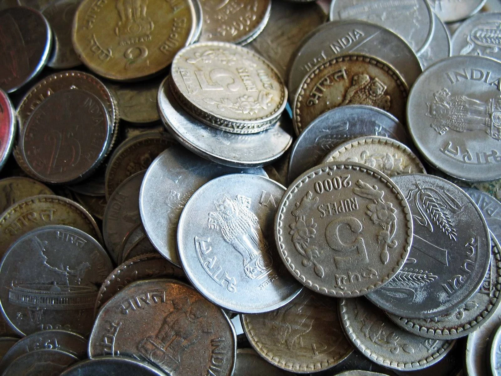 Bivšoj supruzi isplatio alimentaciju od 20.000 KM u kovanicama