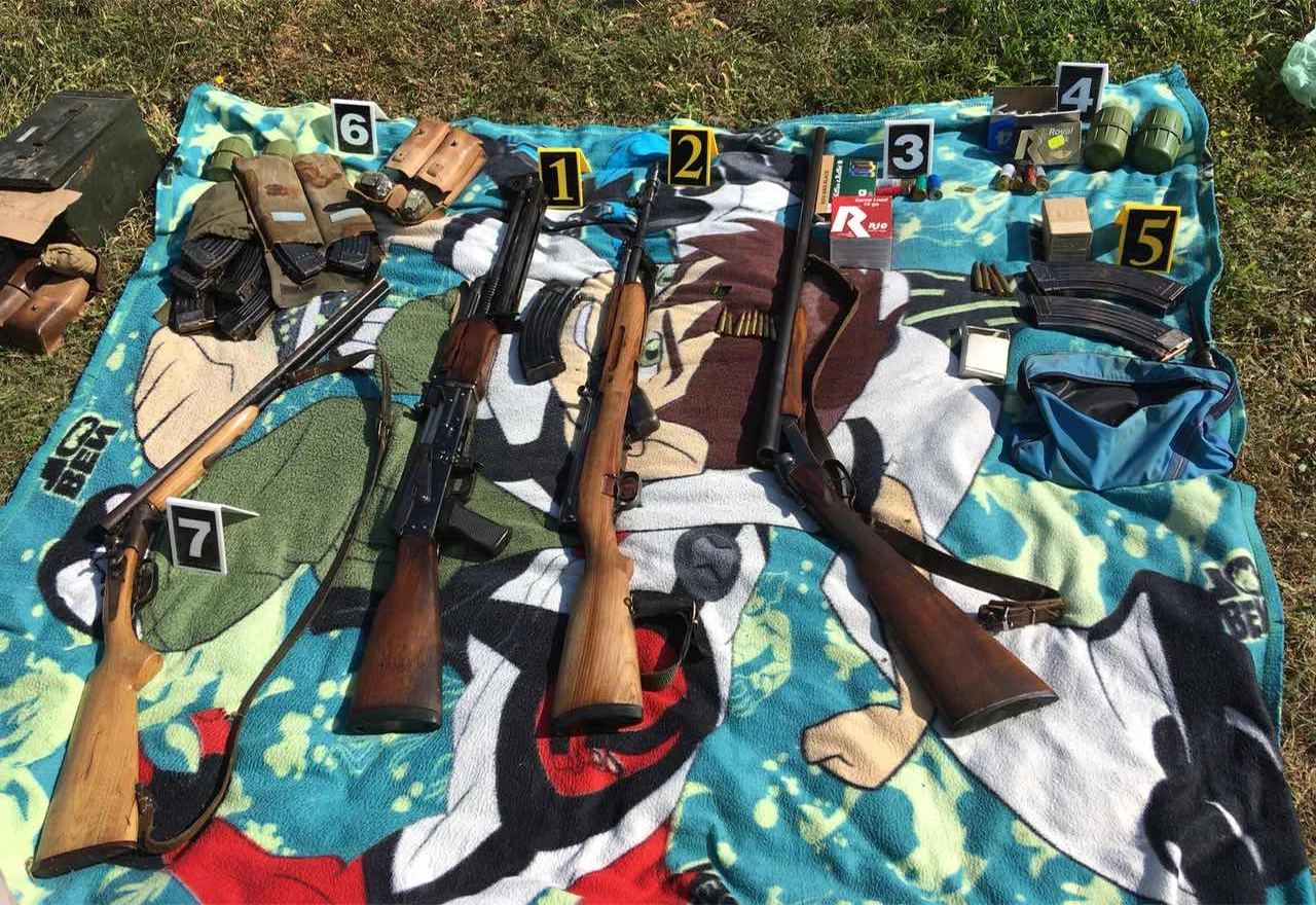 SIPA u pretresu pronašla veću količinu oružja i bombi