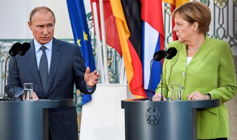 Putin i Merkel otkrili o čemu su razgovarali, nisu htjeli odgovarati na pitanja