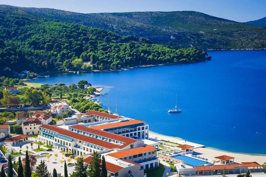 Dubrovačka biskupija ugostit će djecu iz župa Drvar i Grahovo na ljetovanju u Slanom