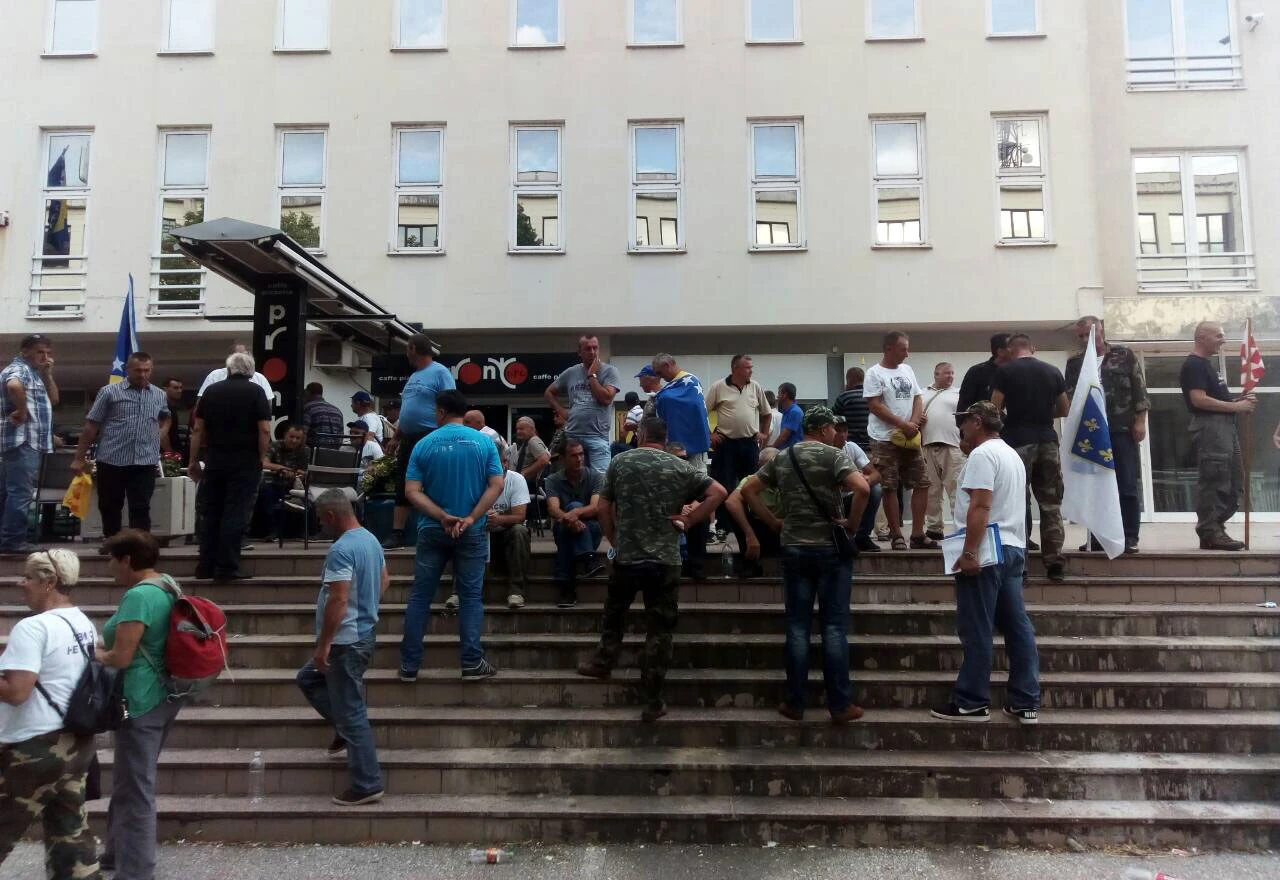 Završena sjednica, borci nezadovoljni - Nije usuglašen tekst zakona