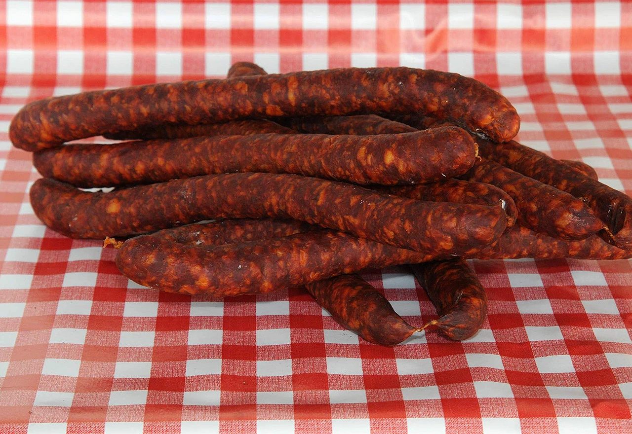 Rusija predlaže jasno označavanje "lažnih" kobasica i sokova