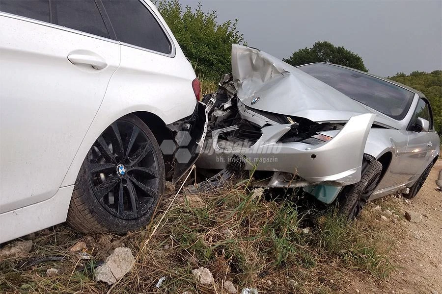 Mostar: Sudar dva BMW-a, nastala veća materijalna šteta
