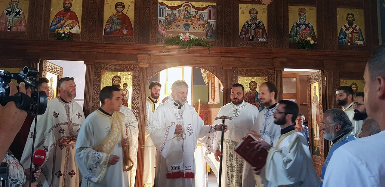 Vladika Grigorije osveštao obnovljeni hram u Konjicu