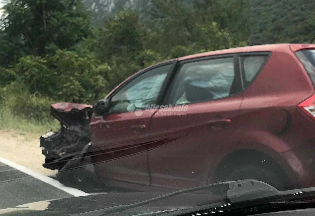 Mostar - Jablanica: Sudar tri automobila, stvorile se kilometarske kolone