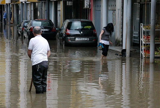 FHMZ izdao upozorenje: Popodne donosi pljuskove i grad