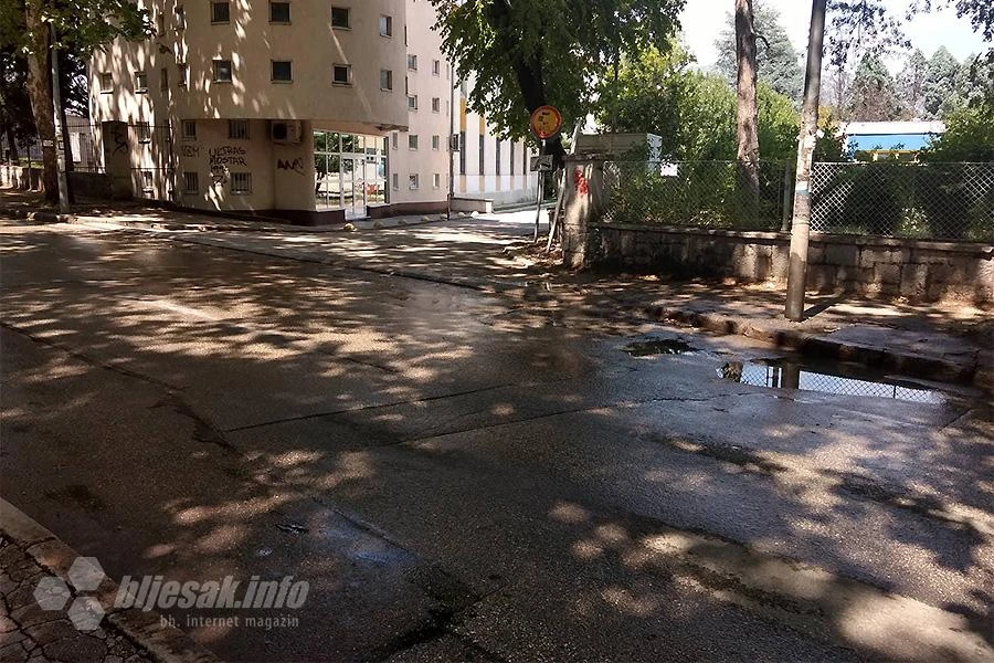 Kaos u Mostaru: Kanalizacija pliva ulicama!