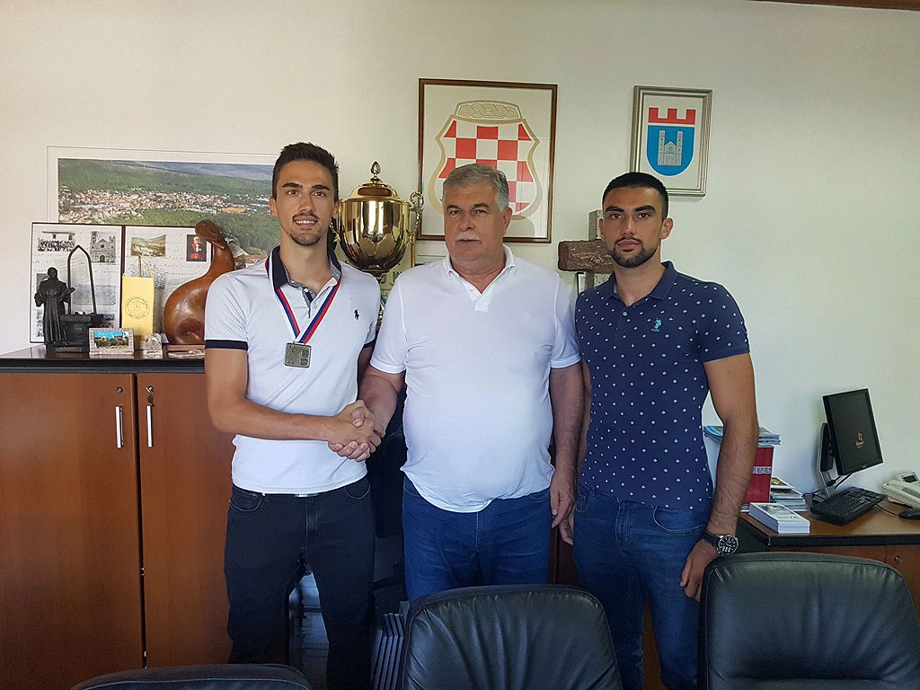 Braća Kvesić na prijamu kod gradonačelnika Kraljevića
