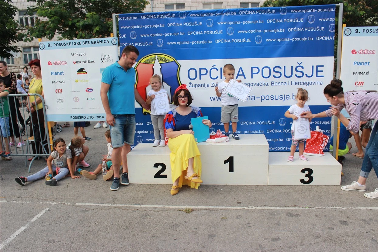 Smijeh i zabava na 'Posuškim igrama bez granica'