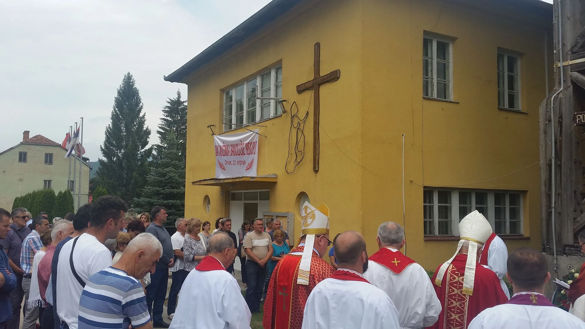 Molitveno obilježen Dan mučenika u Drvaru