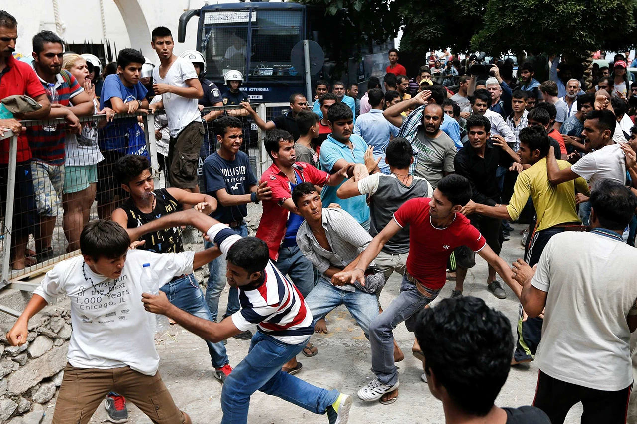 Preko 50 migranata se potuklo u V.Kladuši 