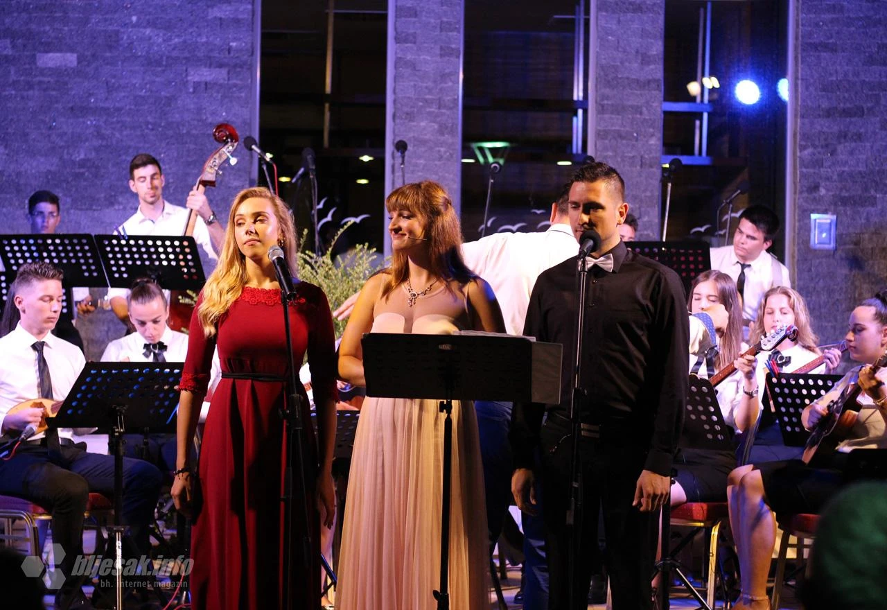 Misericordia i gosti oduševili Čapljinu koncertom