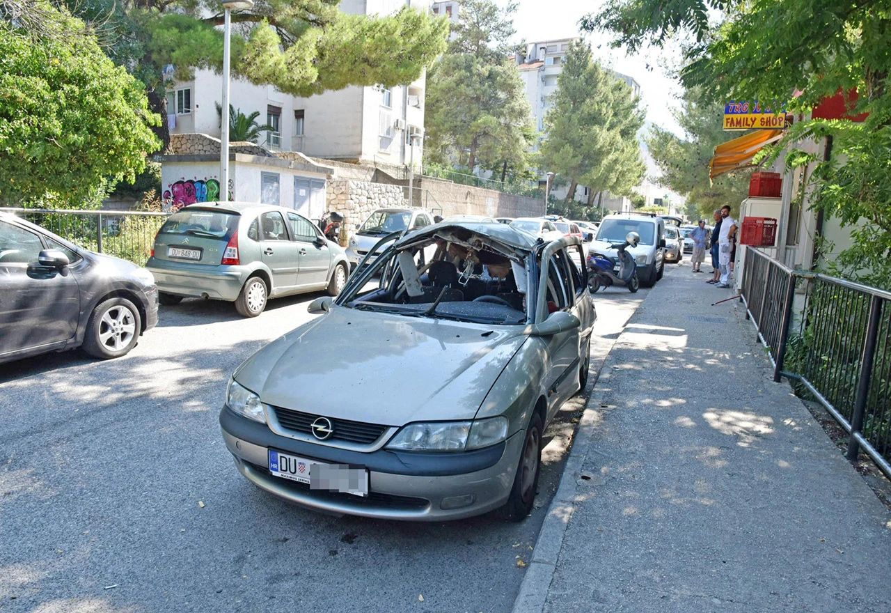 Eksplozija auta kod vrtića i škole 