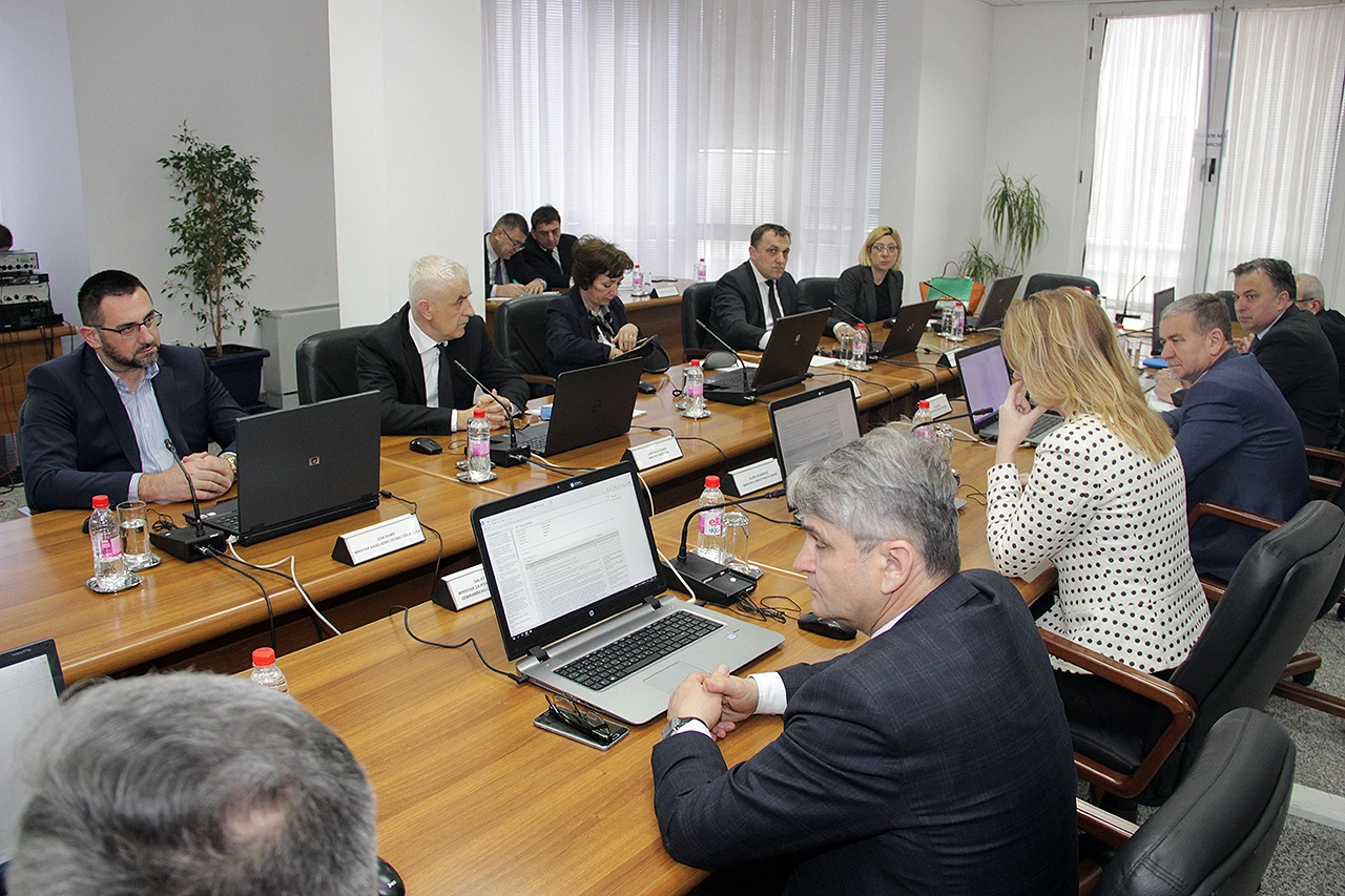 Vlada FBiH prodaje nekretnine u Srbiji i Hrvatskoj