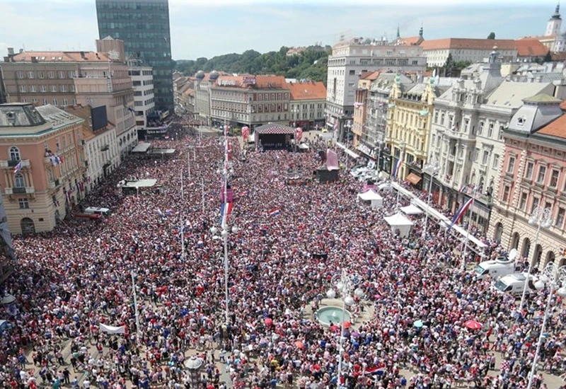 Stigli službeni podaci: Vatrene dočekalo 300.000 navijača!