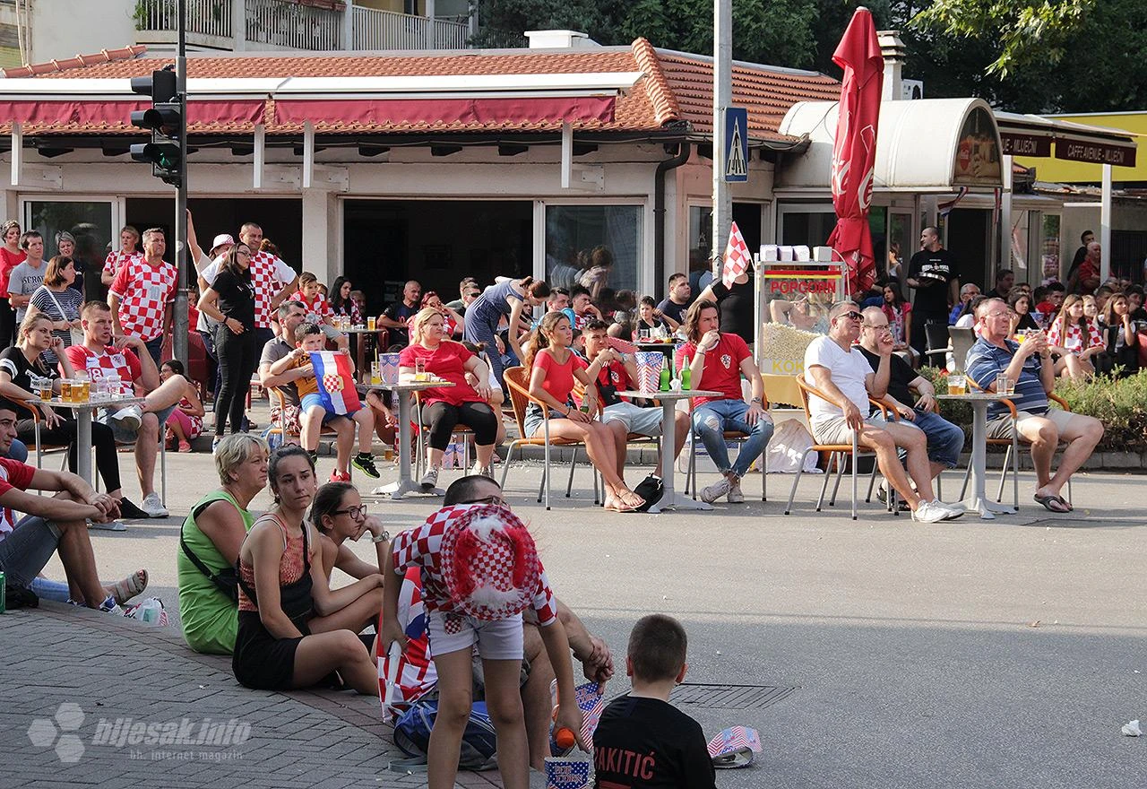 Veliki broj navijača pratio finale SP-a u Mostaru