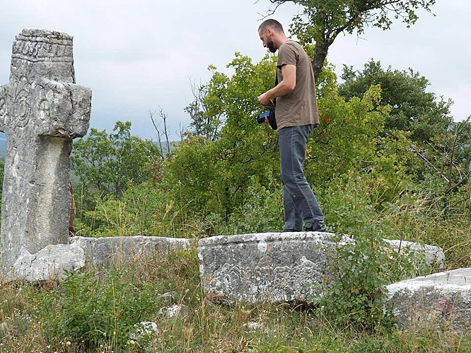 Monografija ''Stećci Podveležja'' afirmacija kulturnog blaga: Stećci su turistički potencijal