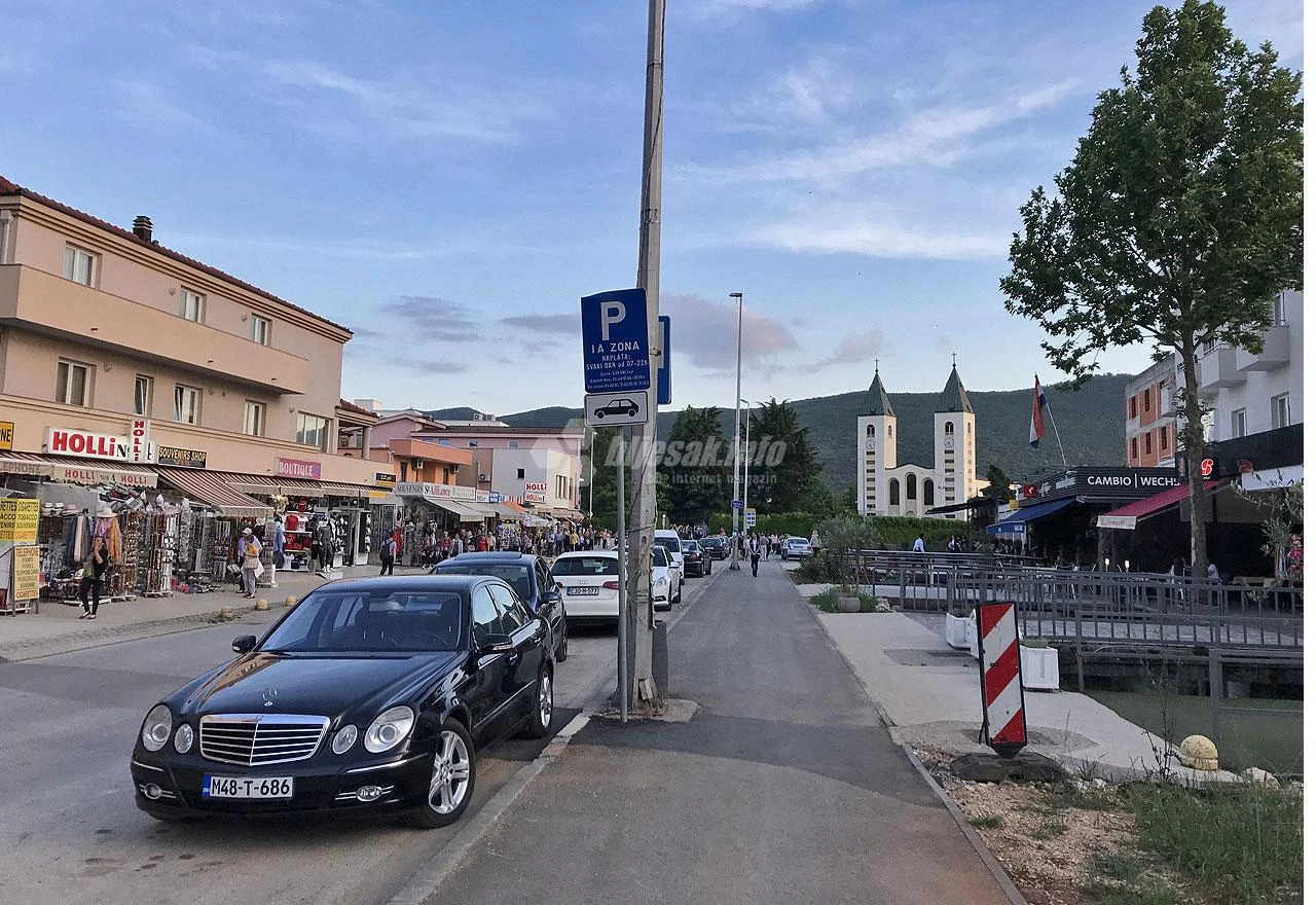Broj katolika u BiH manji za 88.000