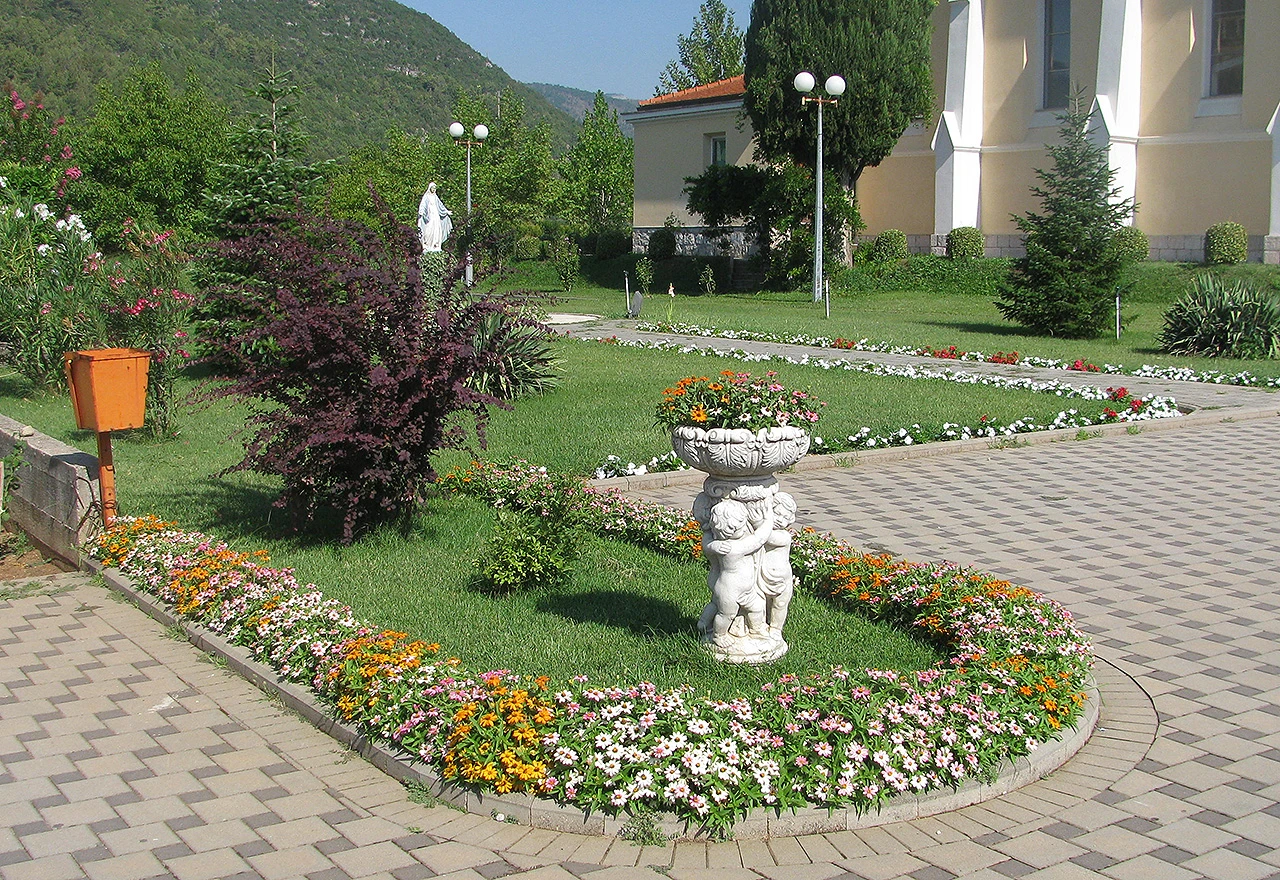 Čarobni vrt župe Potoci ostavlja bez daha