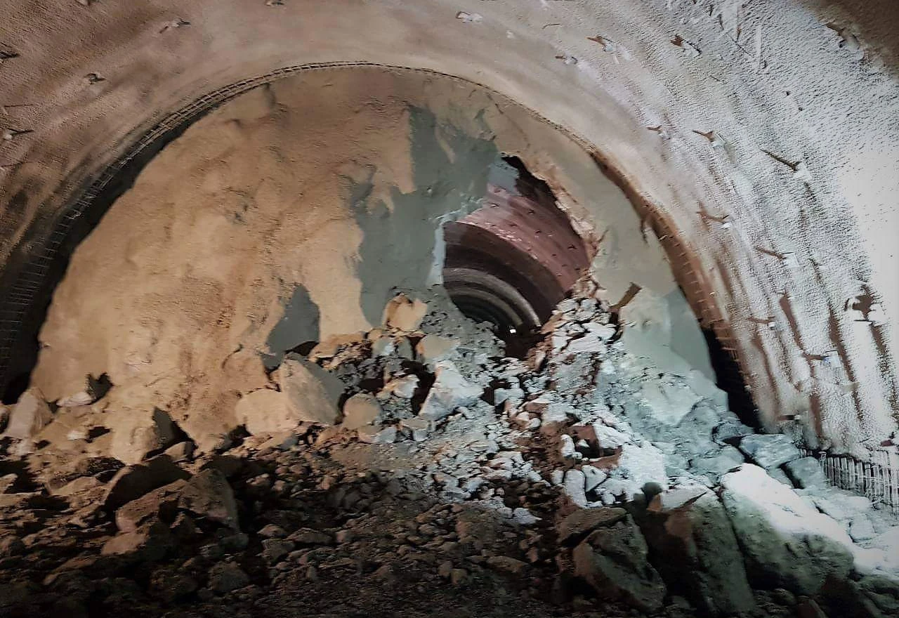 Probijen tunel Pečuj