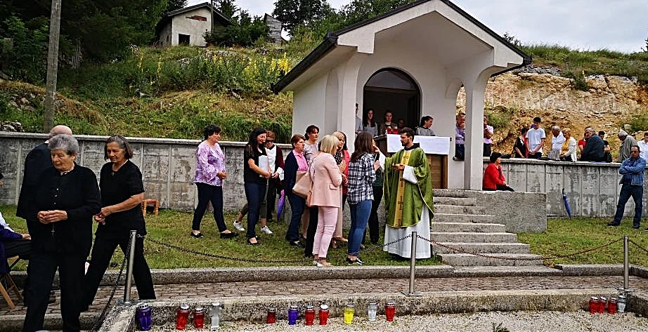 Služena sveta misa za civile koje su ubili njemački vojnici