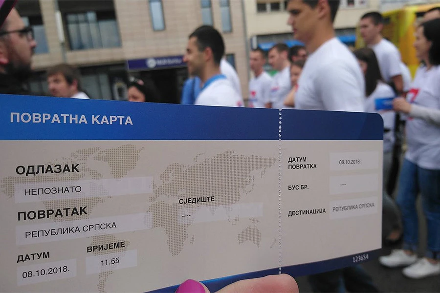 Dijelili povratne karte građanima koji odlaze iz BiH
