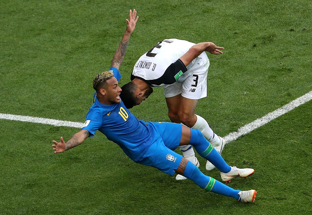 Pub u Riju nudi besplatno piće svaki put kad Neymar padne