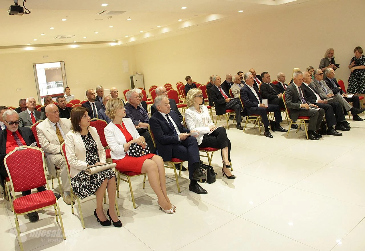 Pehar: EU projekti ujedinjenju akademiju