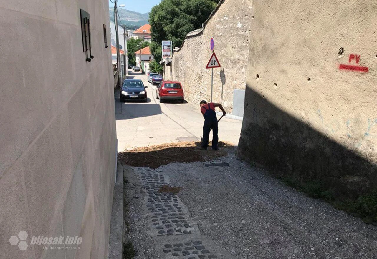 Borba s mostarskom rupom: Napokon asfalt