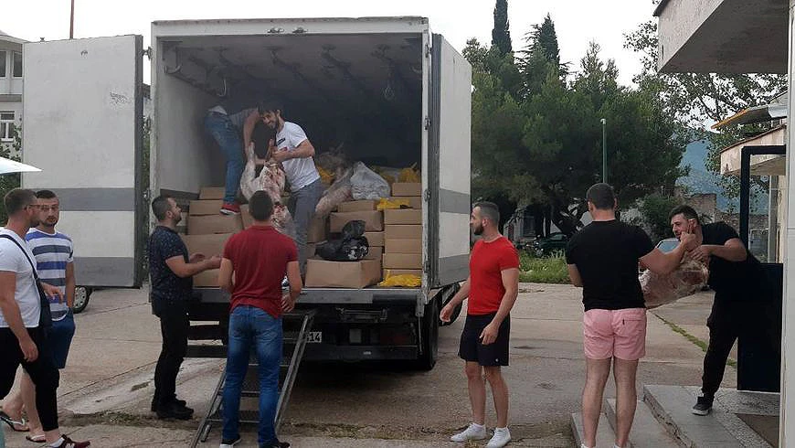 U Hercegovinu stiglo pet tona mesa