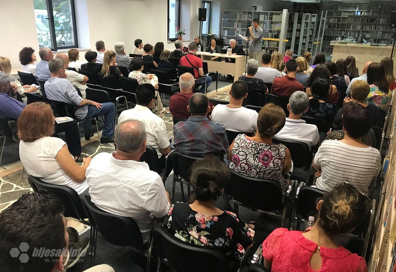 Široki Brijeg: Manda Pinjuh predstavila svoju prvu zbirku pjesama