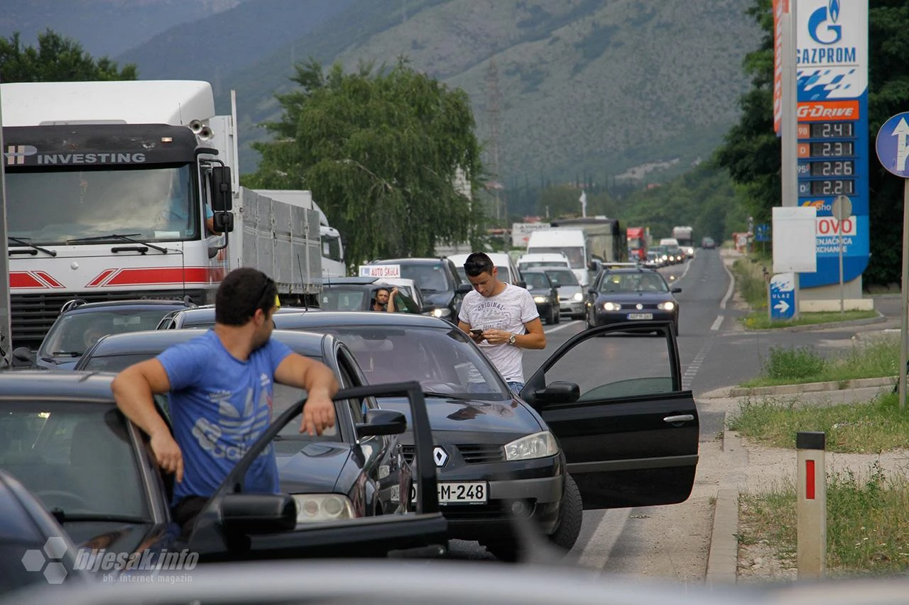 Za tri dana blokade kažnjene 284 osobe, moguće uhićenje i oduzimanje vozila