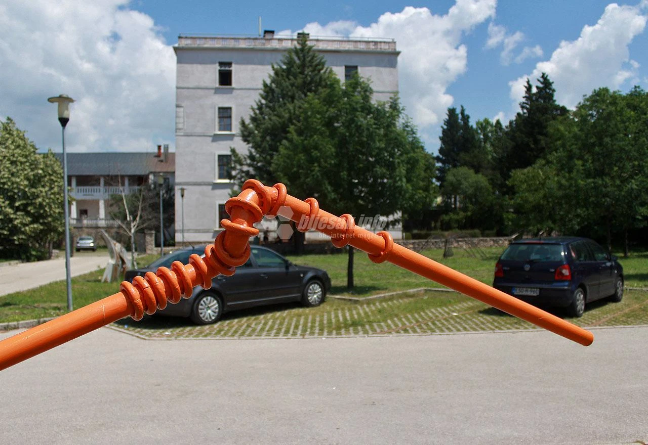 Uništena prva javna skulptura u Širokom Brijegu nastala u suradnji s ALU