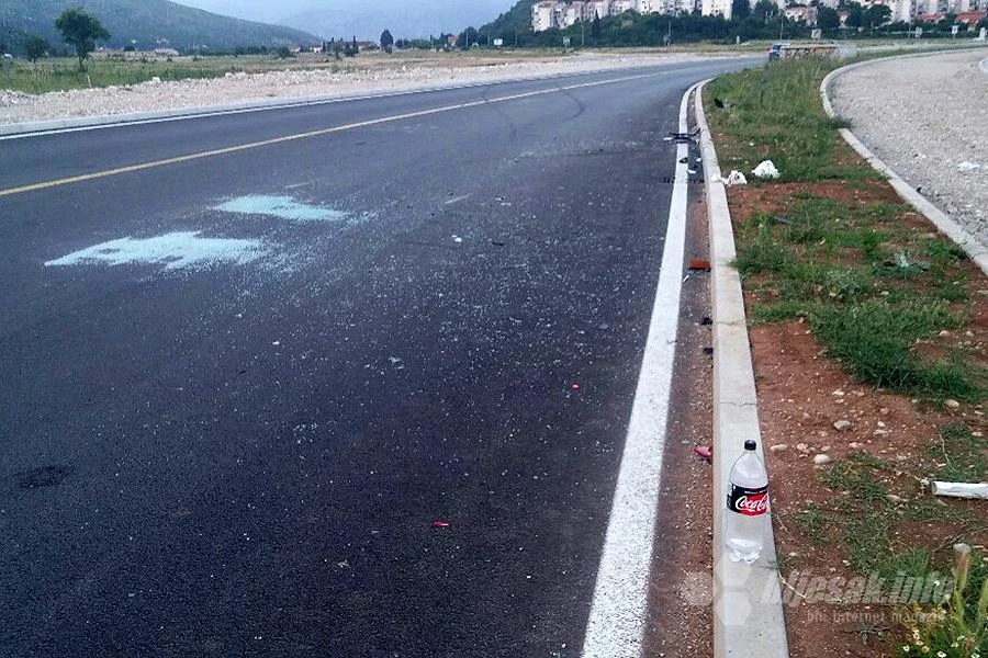 Mostar: Nepočišćeno staklo nakon prometne nesreće, prijetnja vozačima