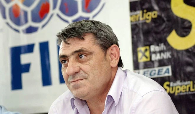 Preminuo Fadilj Vokri