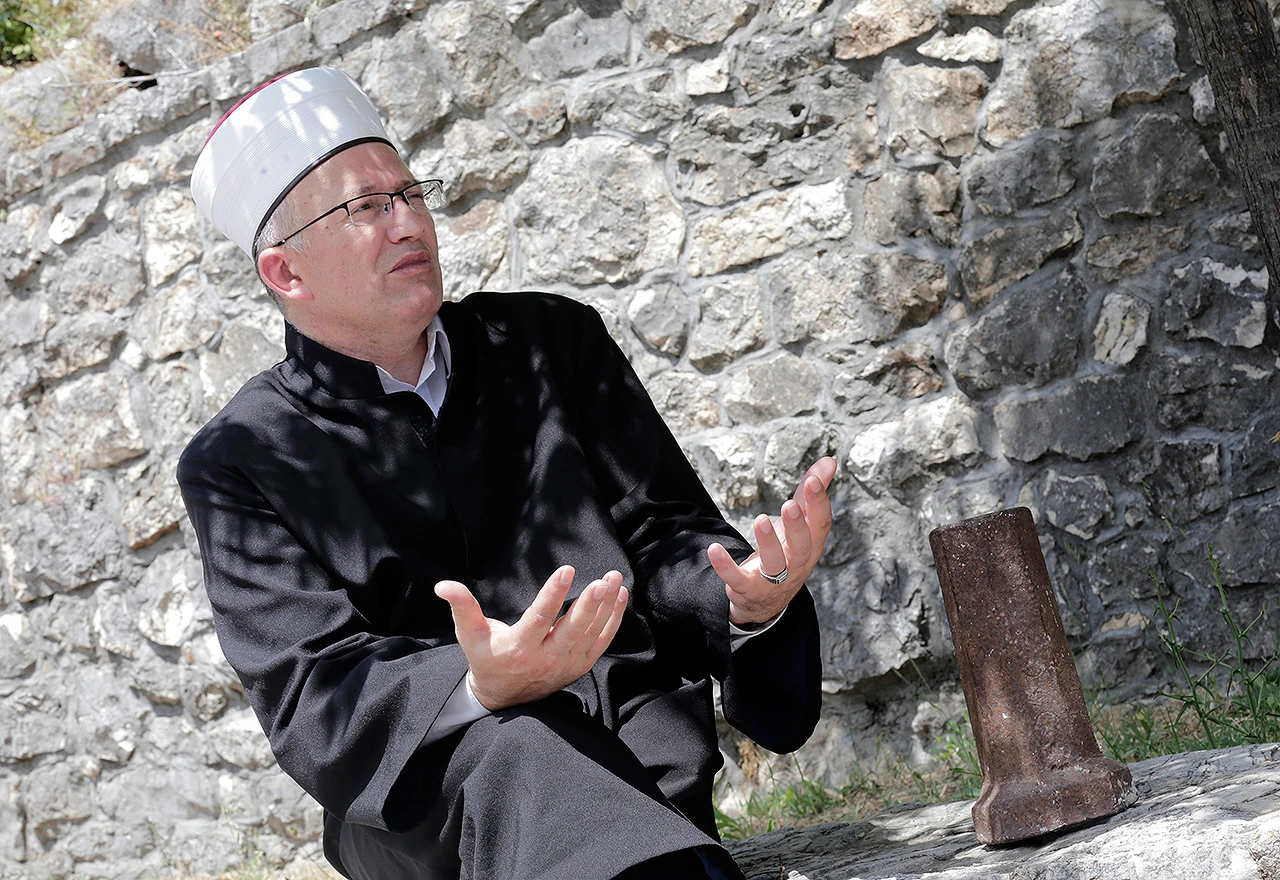 Top koji je najduže u bivšoj Jugoslaviji pucnjem najavljivao iftar čuva se u Ljubuškom   