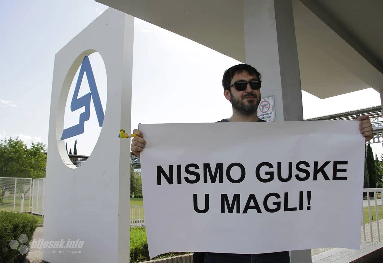 Štrajk u Aluminiju: Nismo guske u magli