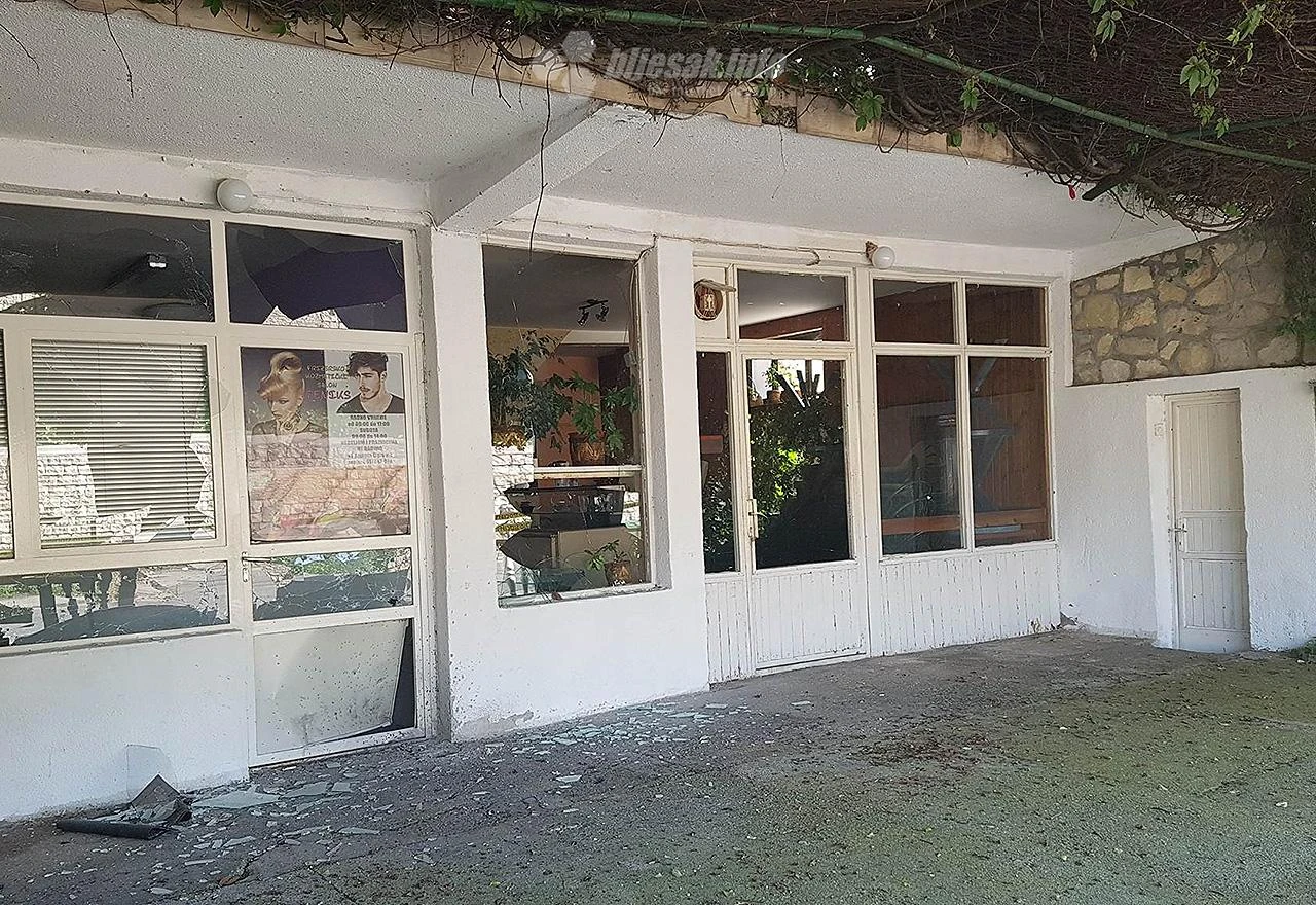 Bomba u frizerskom salonu: Uhićena dva O.A.