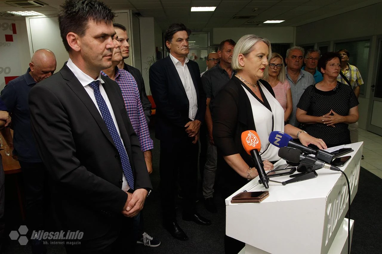 Diana Zelenika: Hrvati biraju između vlasti i ropstva