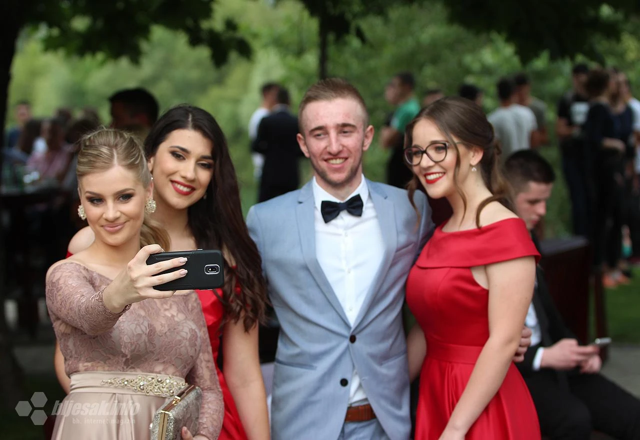 Čapljinski maturanti zablistali na maturalnoj zabavi