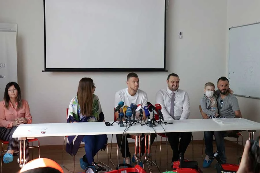 Džeko i Telemach službeno počeli projekt Prijatelji Roditeljske kuće
