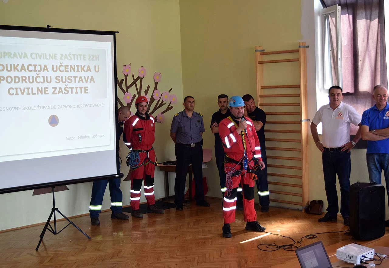 Kočerin: Civilna zaštita educira učenike o zaštiti i spašavanju