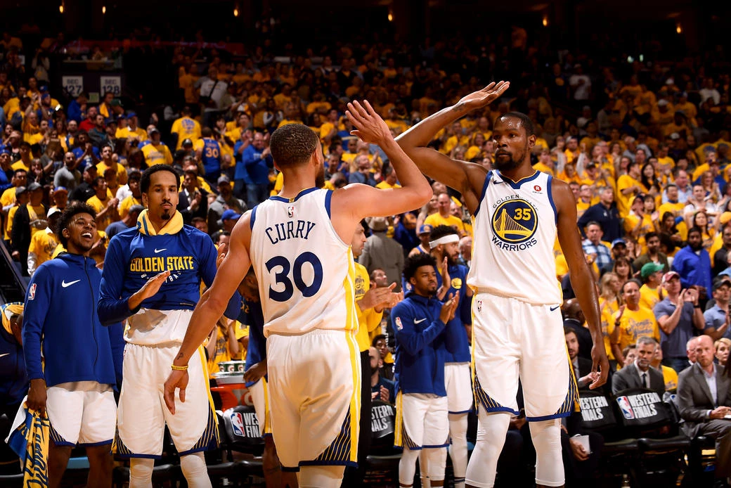 Warriorsi nanijeli Rocketsima najteži poraz u doigravanju i ostvarili novi NBA rekord