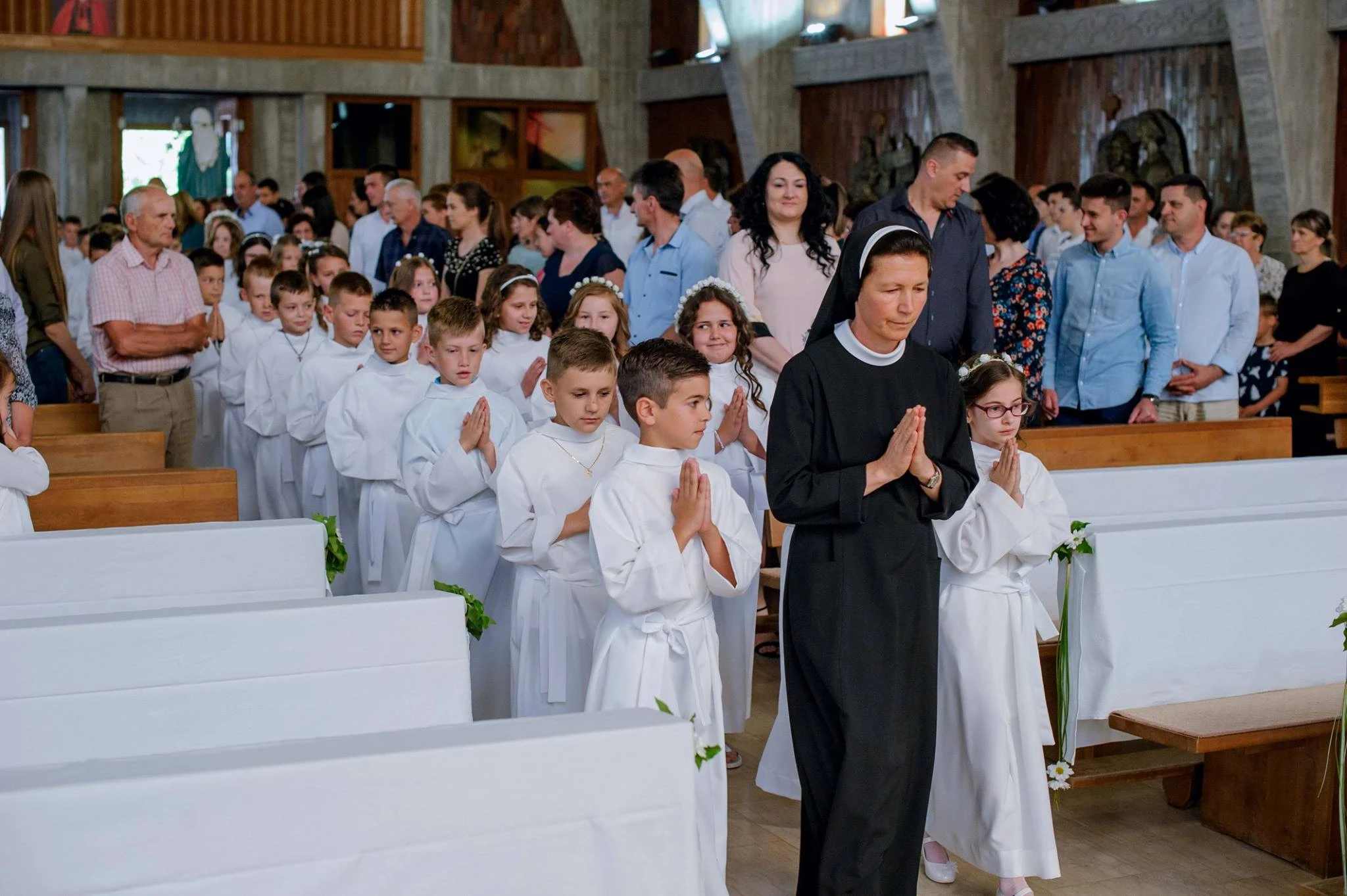 Kočerin: 31 dijete primilo Prvu svetu pričest