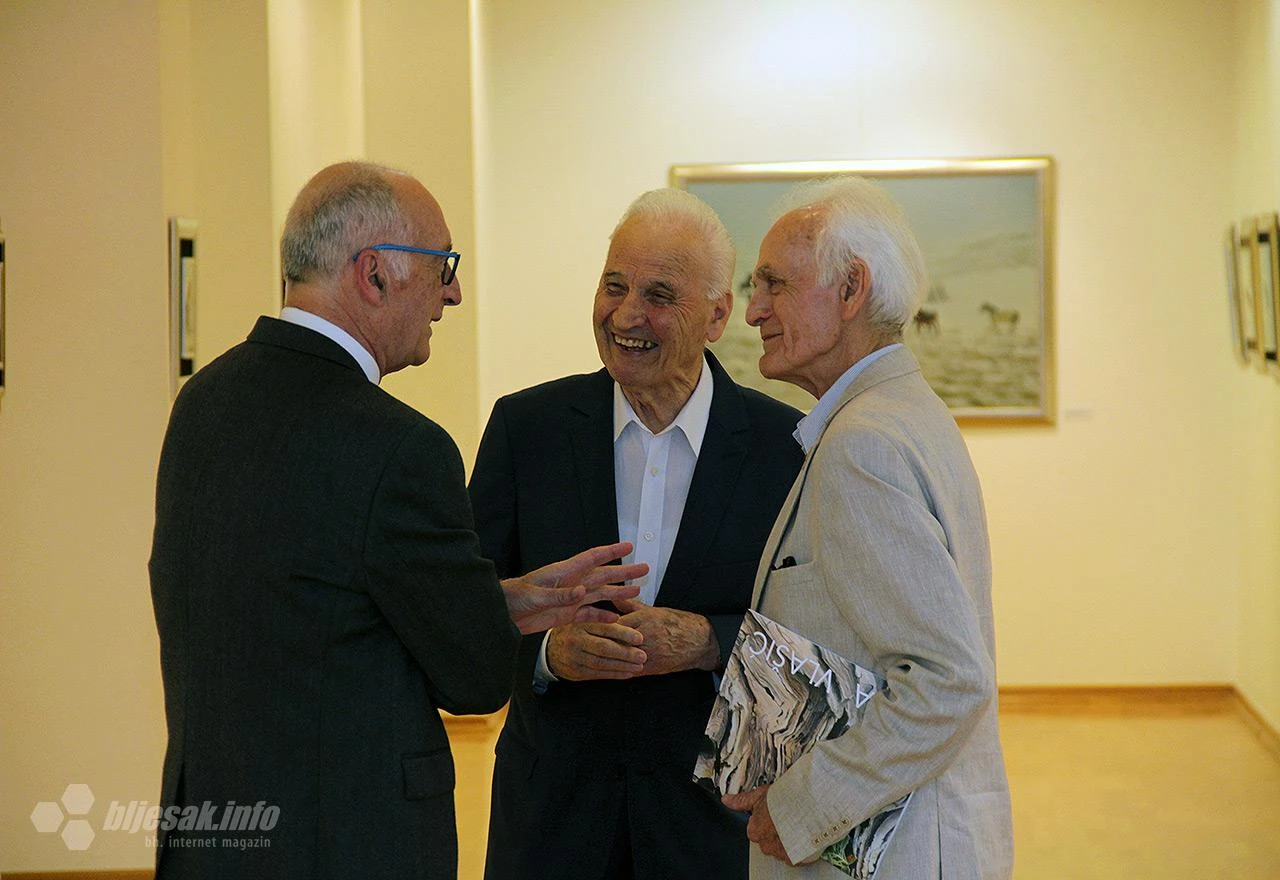 Livanjski slikar mostarskoj publici predstavio prirodu i konje