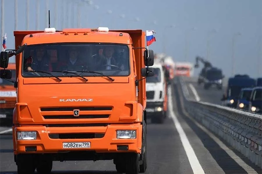 Putin u kamionu otvorio Krimski most