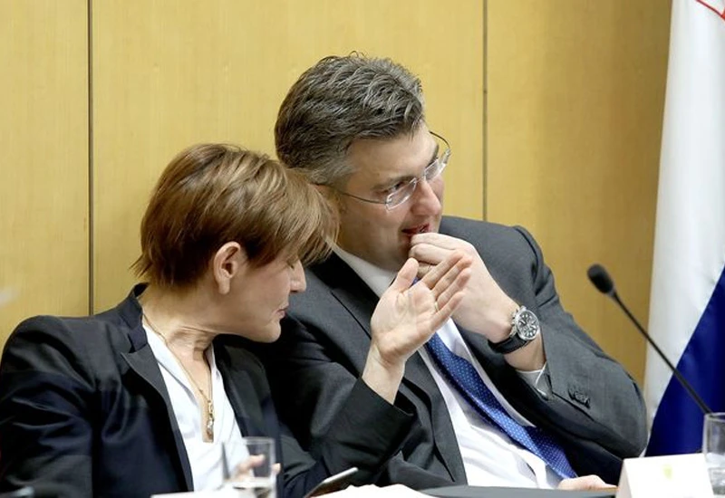 Objavljena nova prepiska mailovima; hrvatska oporba zaziva nove izbore