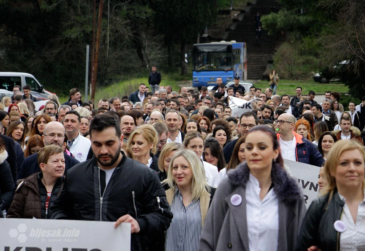 Liječnici iz cijele Federacije idu u štrajk zbog kolega iz HNŽ-a i TŽ-a