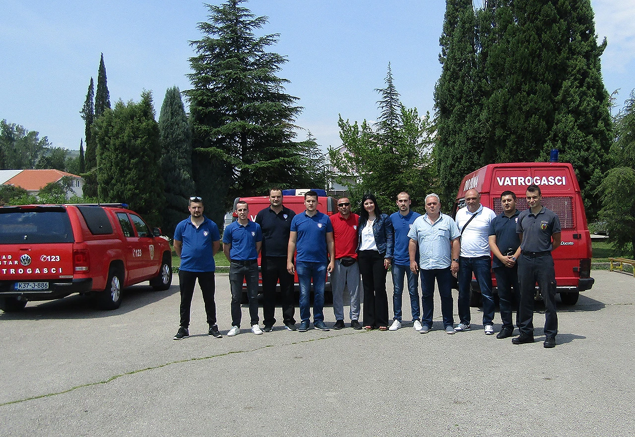Mostar: Vatrogasci učenike učili o zaštiti od požara